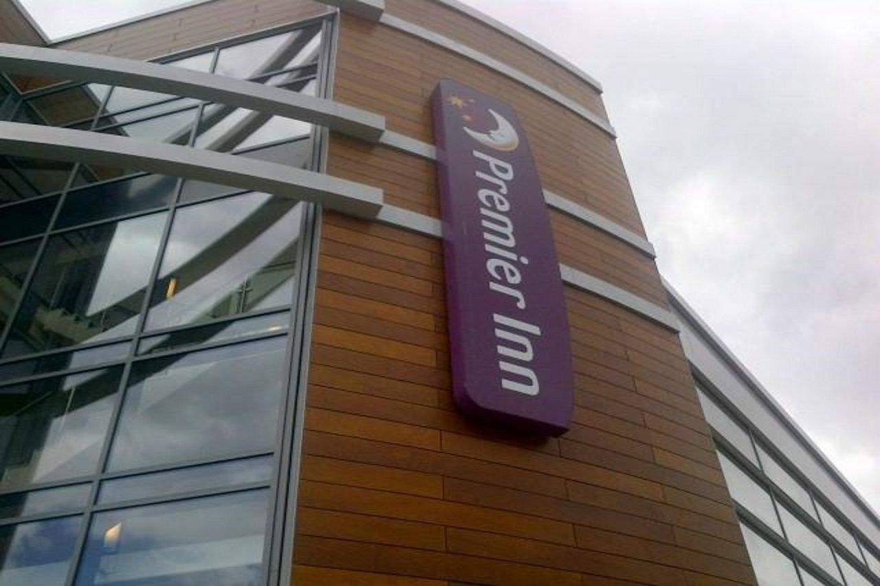 Premier Inn London Wandsworth מראה חיצוני תמונה