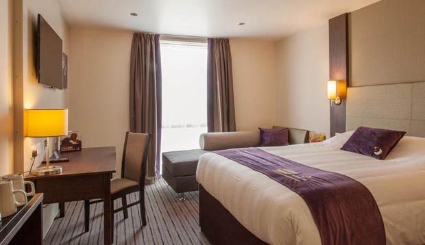 Premier Inn London Wandsworth מראה חיצוני תמונה